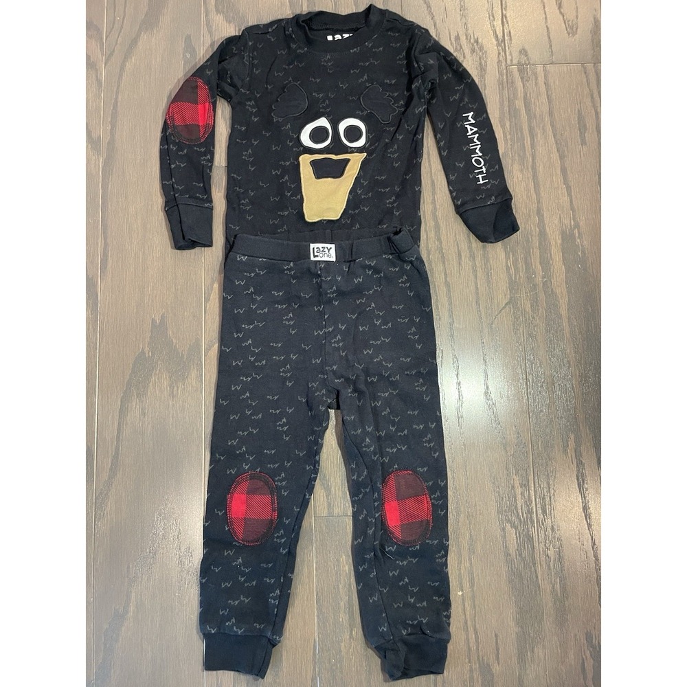 Lazy One 2T‎ Pajama Set Mammoth Black Bear Red Patches